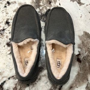 🔥NEW UGG SLIPPERS🔥